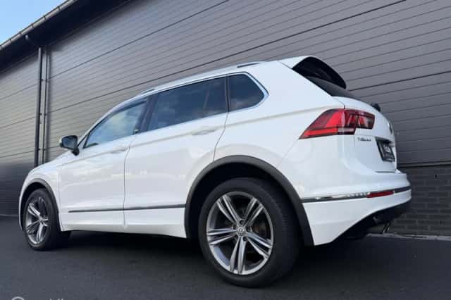 Volkswagen Tiguan (2018) thumbnail 4