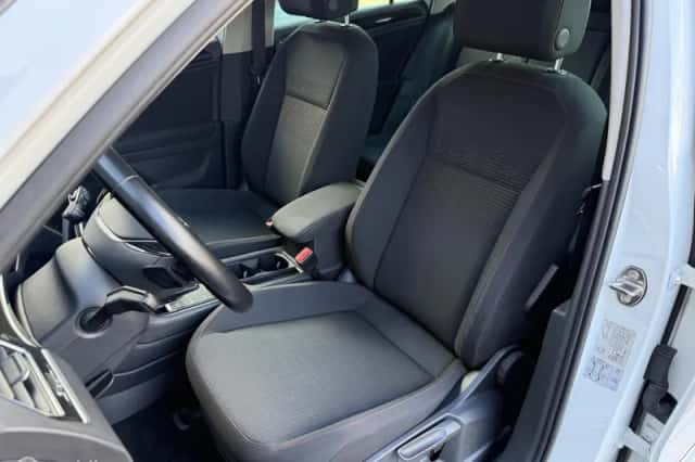 Volkswagen Tiguan (2018) thumbnail 6