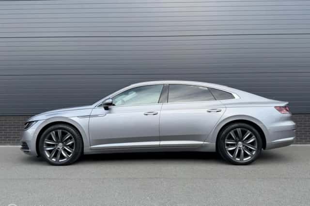 Volkswagen Arteon (2018) thumbnail 2