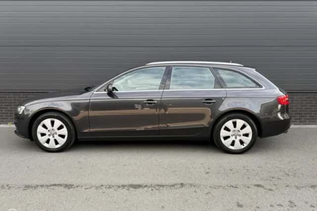 Audi A4 (2013) thumbnail 2