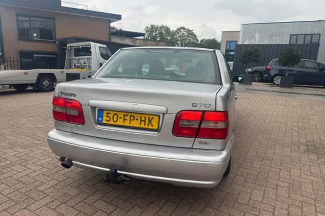 Volvo S70 (2000) thumbnail 4