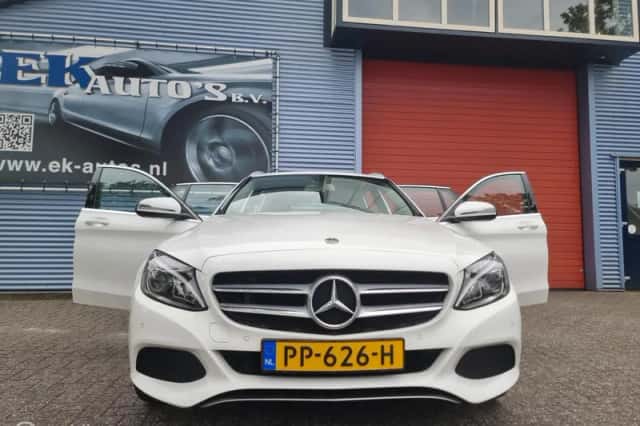Mercedes-Benz C-Klasse (2017) thumbnail 4