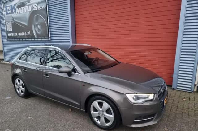 Audi A3 (2013) thumbnail 5