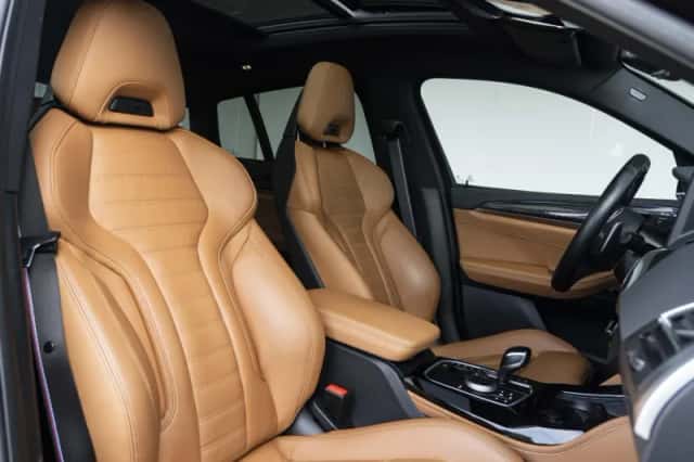 BMW X4 (2023) thumbnail 4