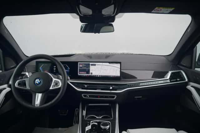 BMW X5 (2026) thumbnail 3