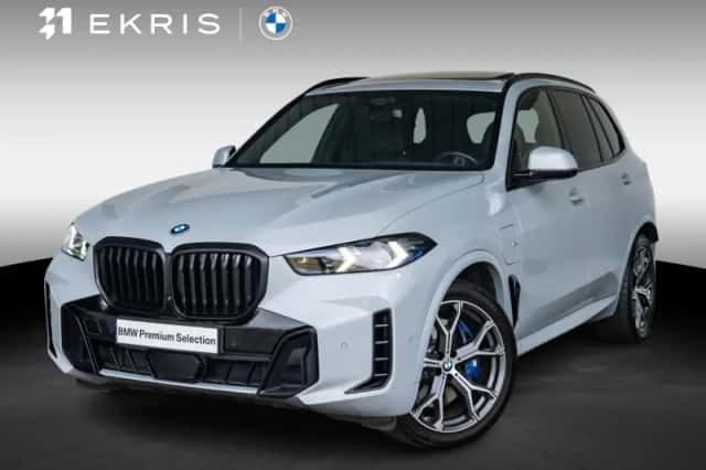 BMW X5 (2023) thumbnail 1
