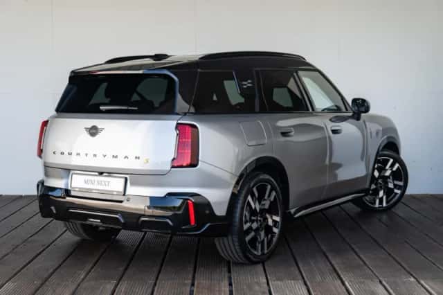 MINI Countryman (2025) thumbnail 2