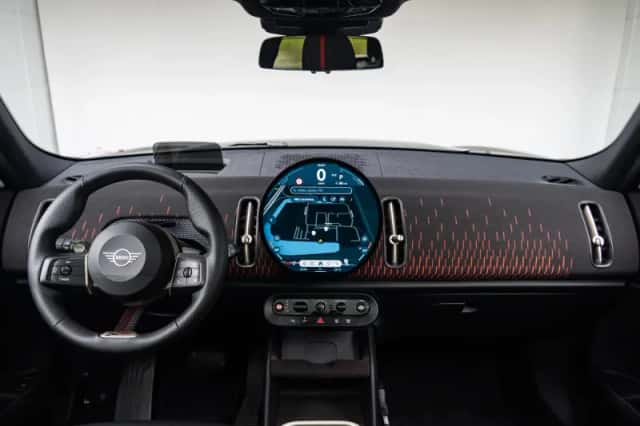 MINI Countryman (2025) thumbnail 3
