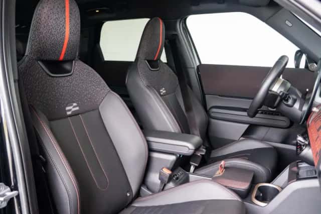 MINI Countryman (2025) thumbnail 4