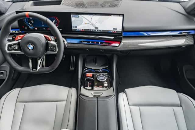 BMW M5 (2026) thumbnail 3