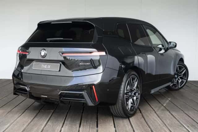 BMW iX (2026) thumbnail 2