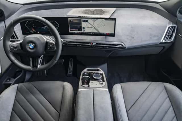 BMW iX (2026) thumbnail 3