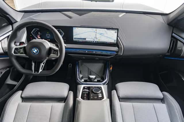 BMW X3 (2026) thumbnail 3