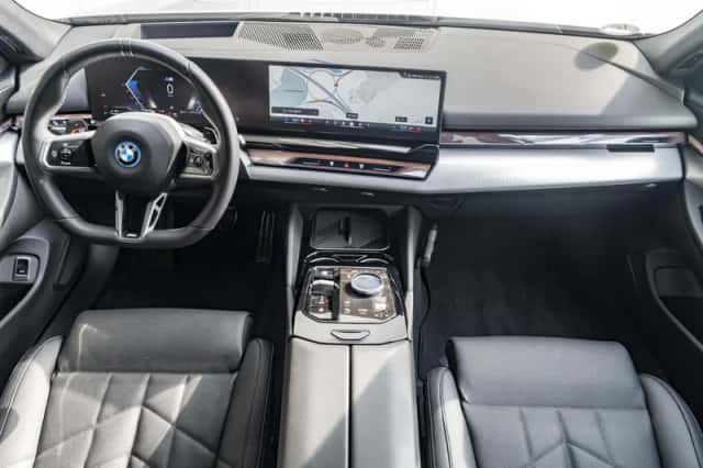BMW 5-Serie (2025) thumbnail 3