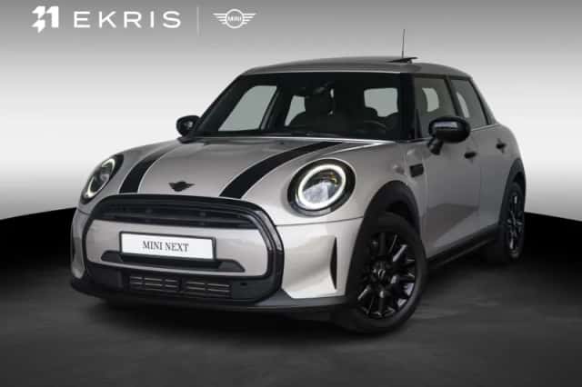 MINI One (2021) thumbnail 1