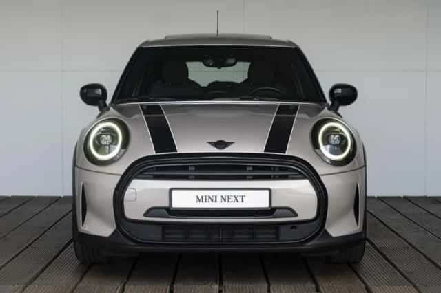 MINI One (2021) thumbnail 6