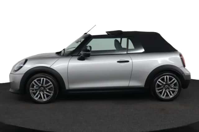 MINI Cabrio (2025) thumbnail 3