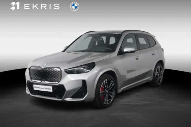 BMW iX1 (2026) thumbnail 1