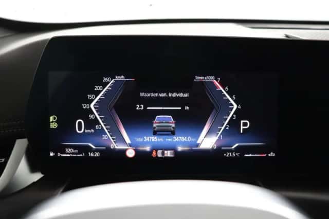 BMW X1 (2023) thumbnail 5