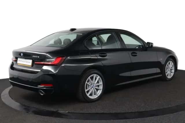 BMW 3-Serie (2023) thumbnail 5