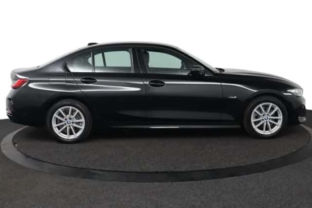 BMW 3-Serie (2023) thumbnail 6
