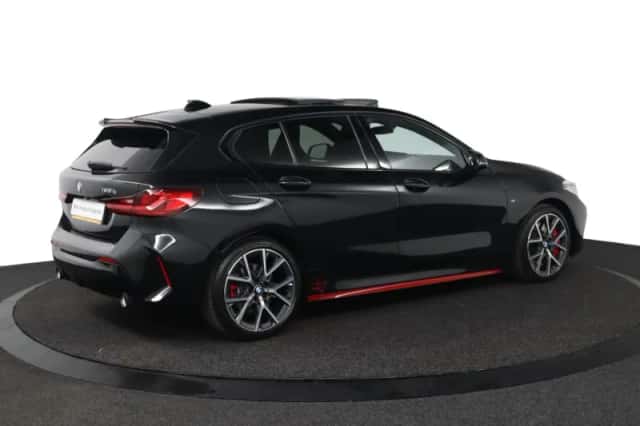 BMW 1-Serie (2022) thumbnail 4