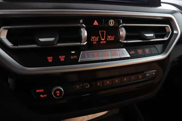 BMW X3 (2024) thumbnail 6