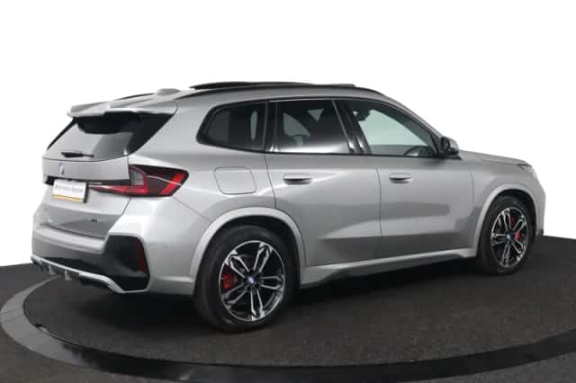 BMW X1 (2025) thumbnail 2