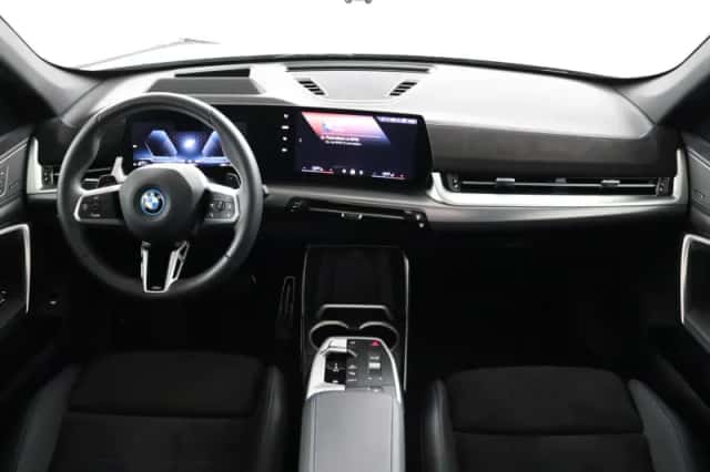 BMW X1 (2025) thumbnail 4