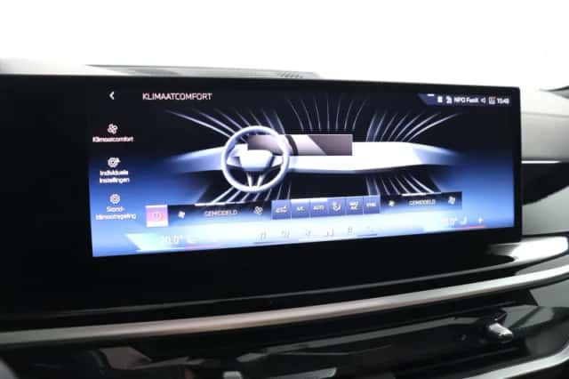 BMW X5 (2024) thumbnail 6