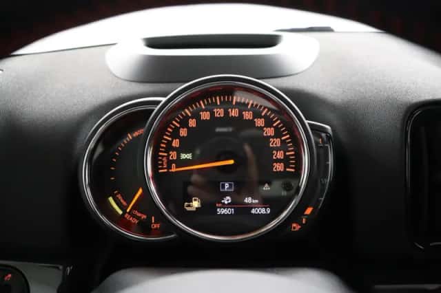 MINI Countryman (2018) thumbnail 5