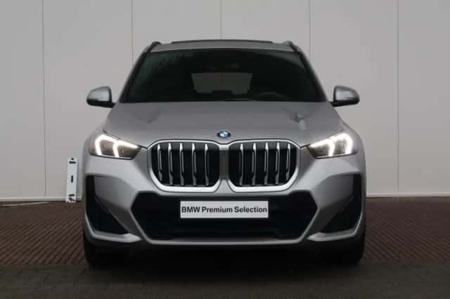 BMW X1 (2024) thumbnail 2