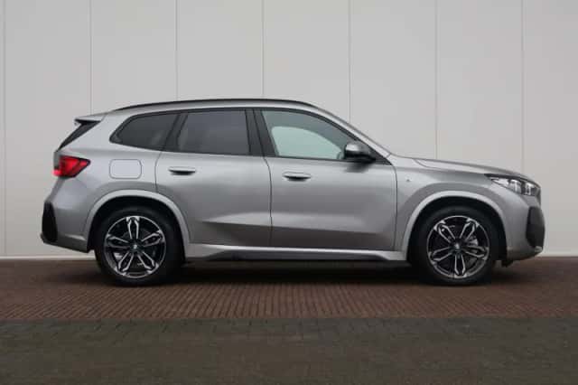 BMW X1 (2024) thumbnail 4