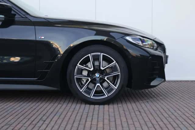 BMW 4-Serie (2023) thumbnail 5