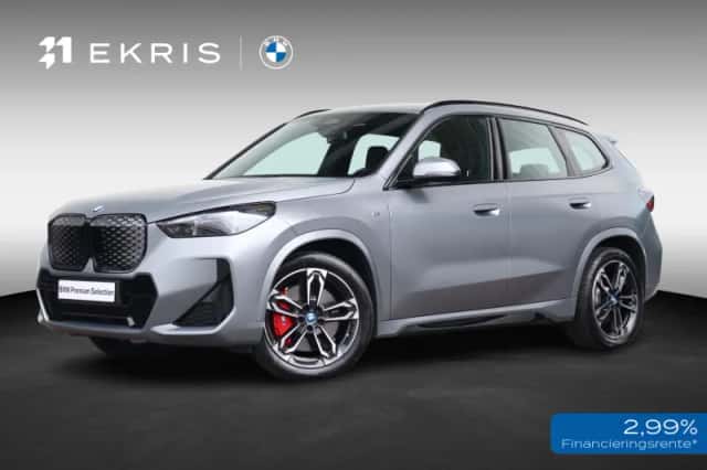 BMW iX1 (2025) thumbnail 1