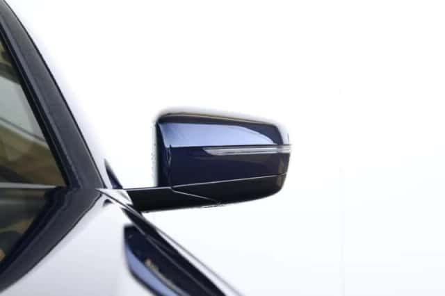 BMW 3-Serie (2024) thumbnail 4