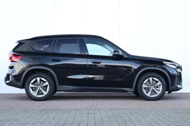 BMW X1 (2024) thumbnail 5