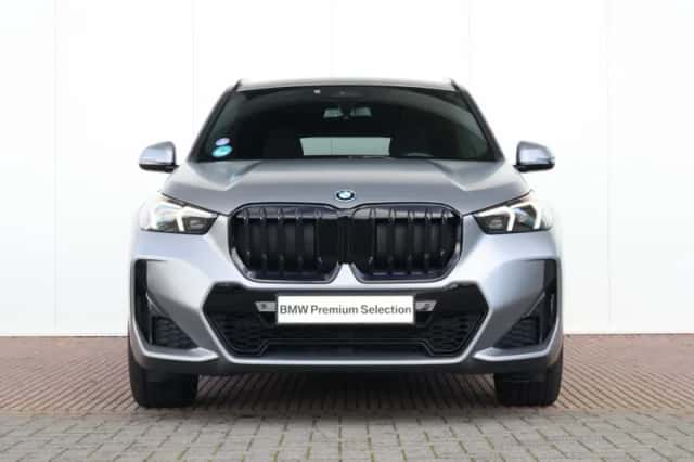 BMW X1 (2024) thumbnail 2