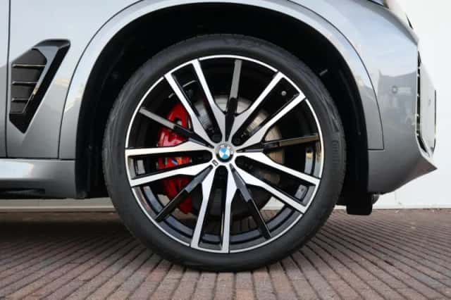 BMW X5 (2026) thumbnail 6