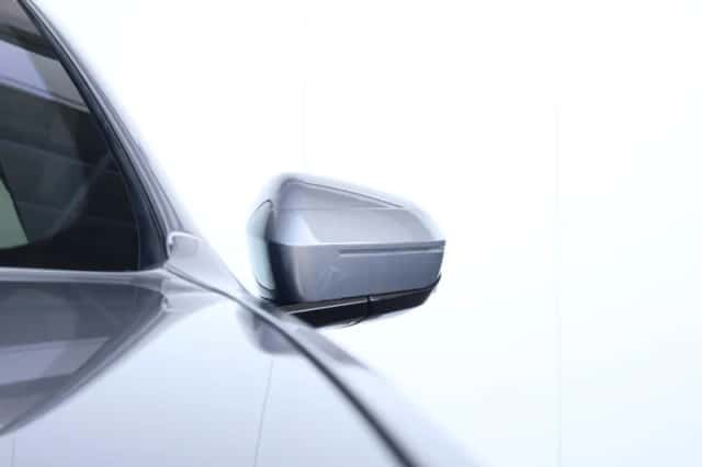 BMW 7-Serie (2023) thumbnail 4