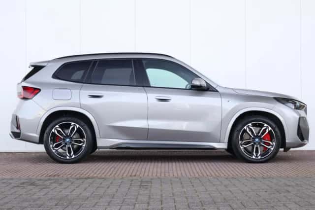 BMW X1 (2025) thumbnail 5