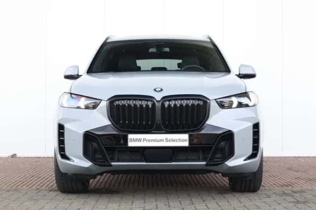 BMW X5 (2025) thumbnail 2