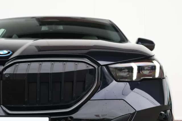 BMW 5-Serie (2024) thumbnail 3