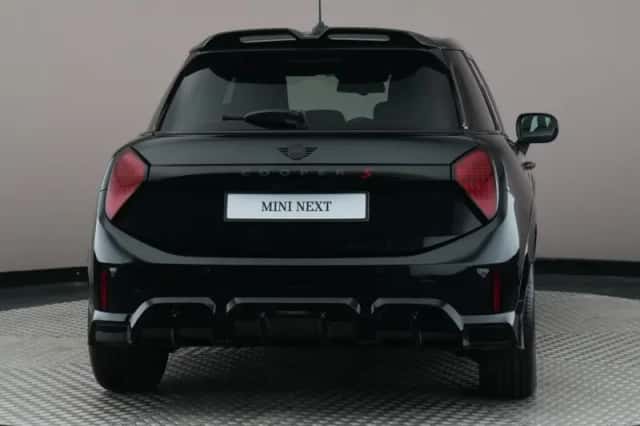MINI Cooper S (2025) thumbnail 4