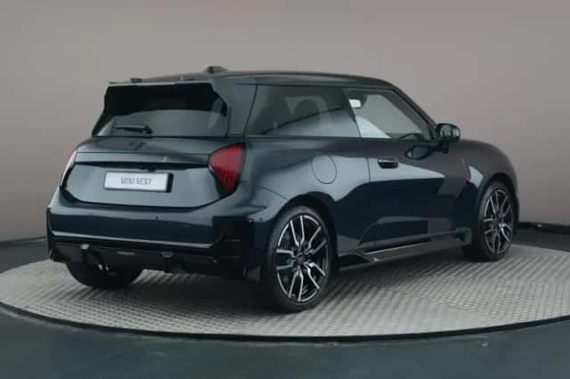 MINI Mini Electric (2026) thumbnail 2