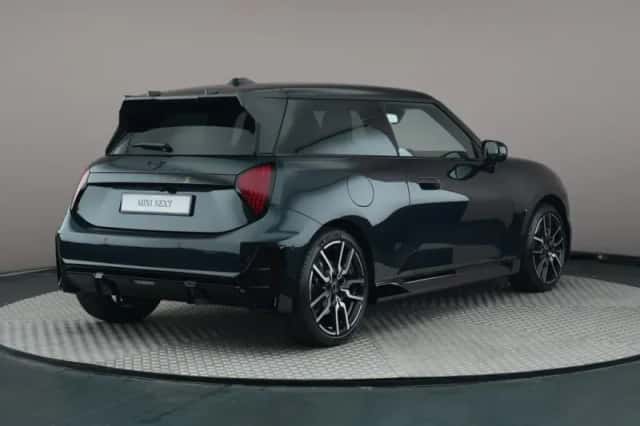 MINI Mini Electric (2026) thumbnail 2
