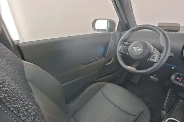 MINI Mini Electric (2026) thumbnail 5