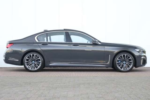 BMW 7-Serie (2022) thumbnail 5