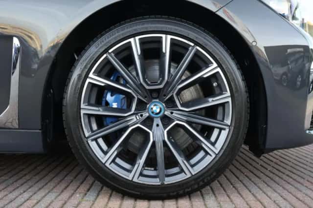 BMW 7-Serie (2022) thumbnail 6
