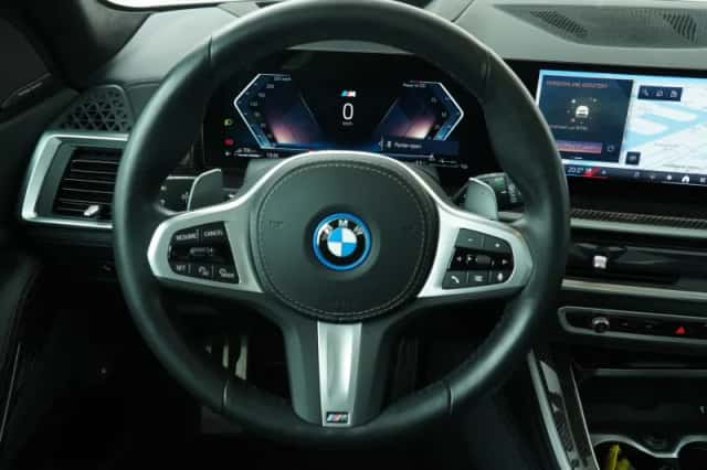 BMW X5 (2024) thumbnail 2